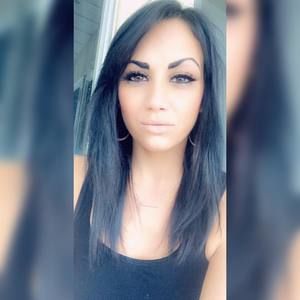 Meet your Posher, Cassandra